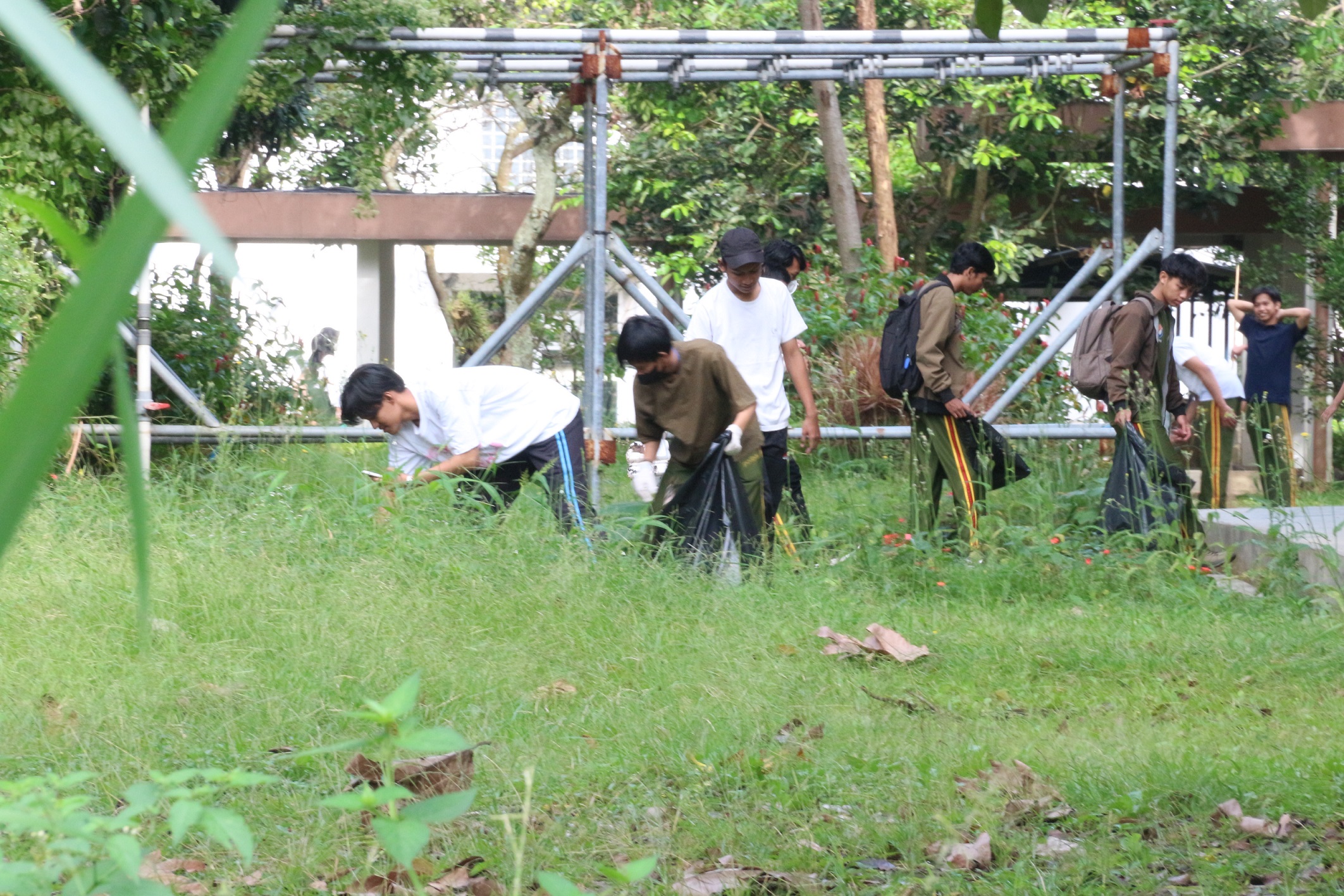 Politeknik Negeri Bandung Polban Membangun Budaya Bersih Bersih 